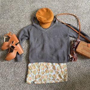 Kendall & Kylie olive sweater